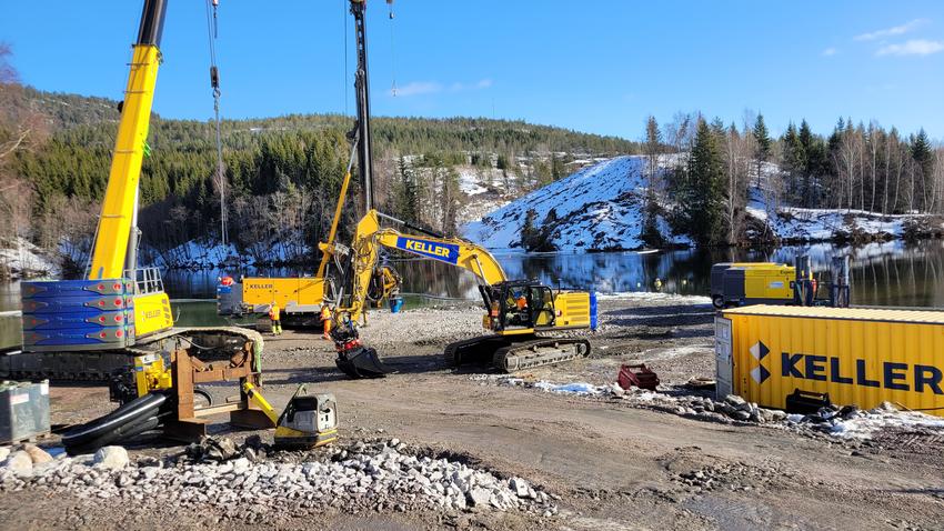 Mobilization of the equipment for the foundation of a new bridge over Eidselva river